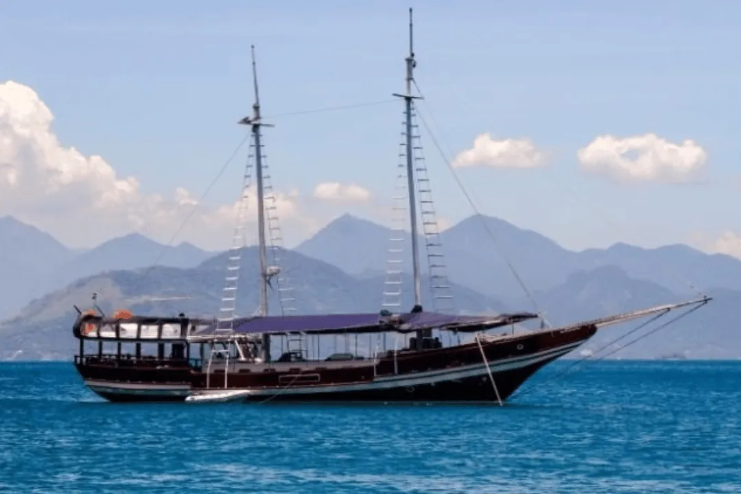 Tour de Barco na Baía de Guanabara
